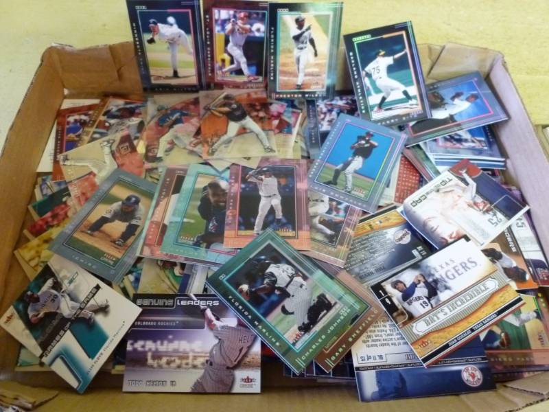 lot 208 image: Sports Cards