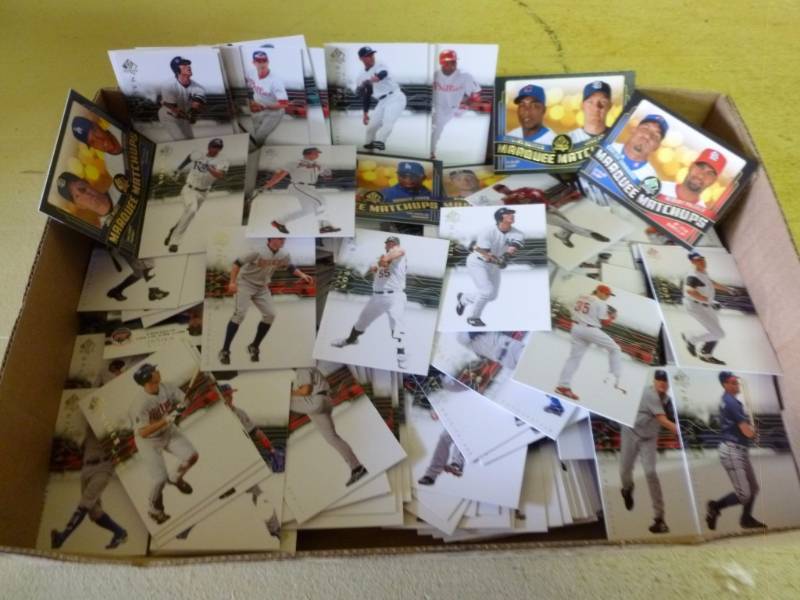 lot 211 image: Sports Cards