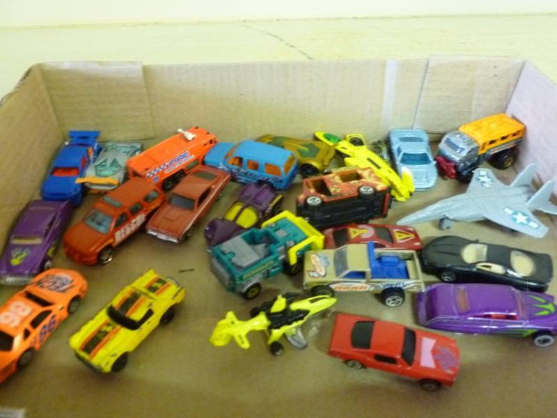 lot 224 image: Matchbox Cars