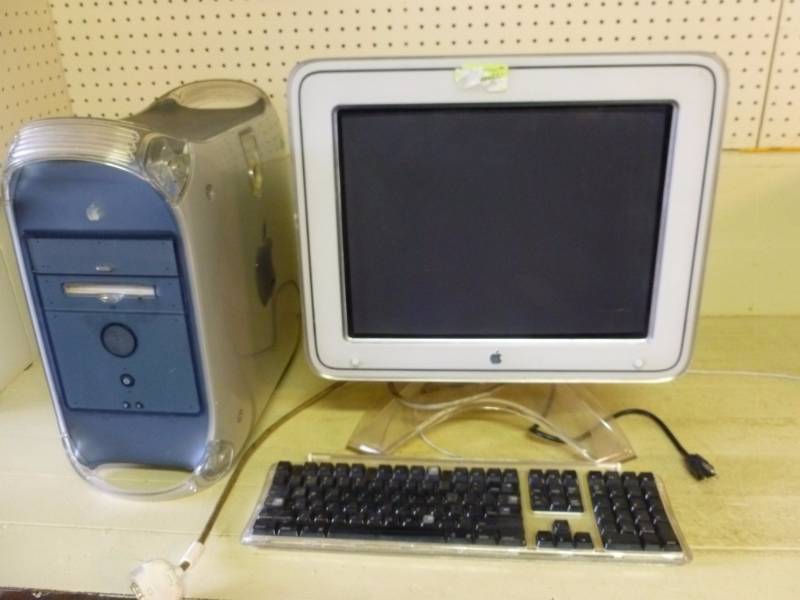 lot 229 image: Apple Computer