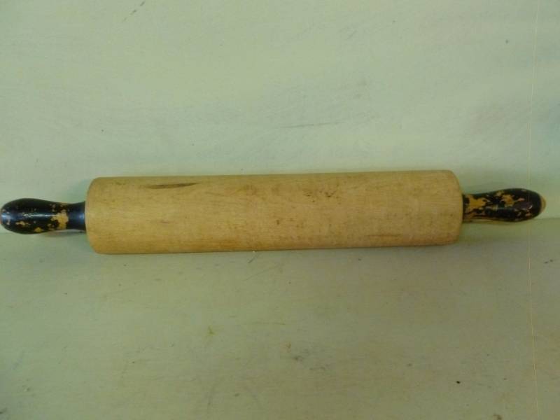 lot 241 image: Vintage Kitchen