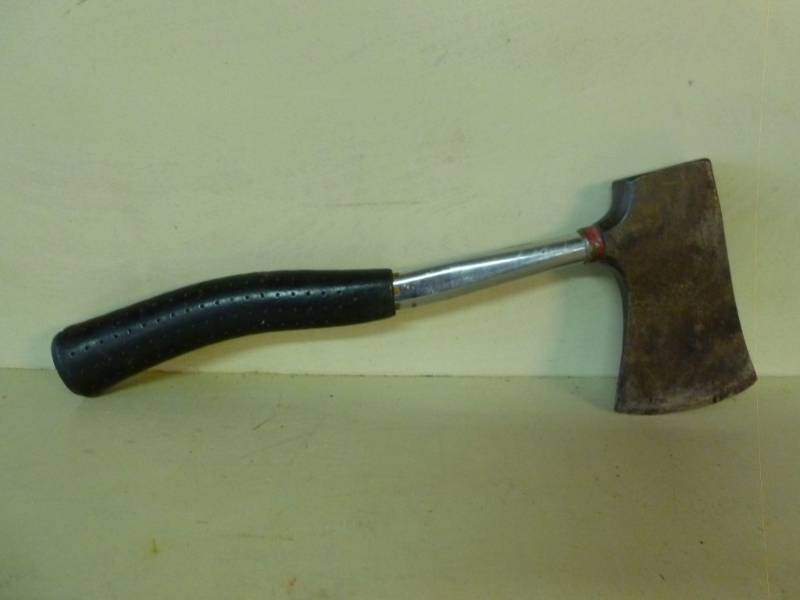 lot 264 image: Camp Ax