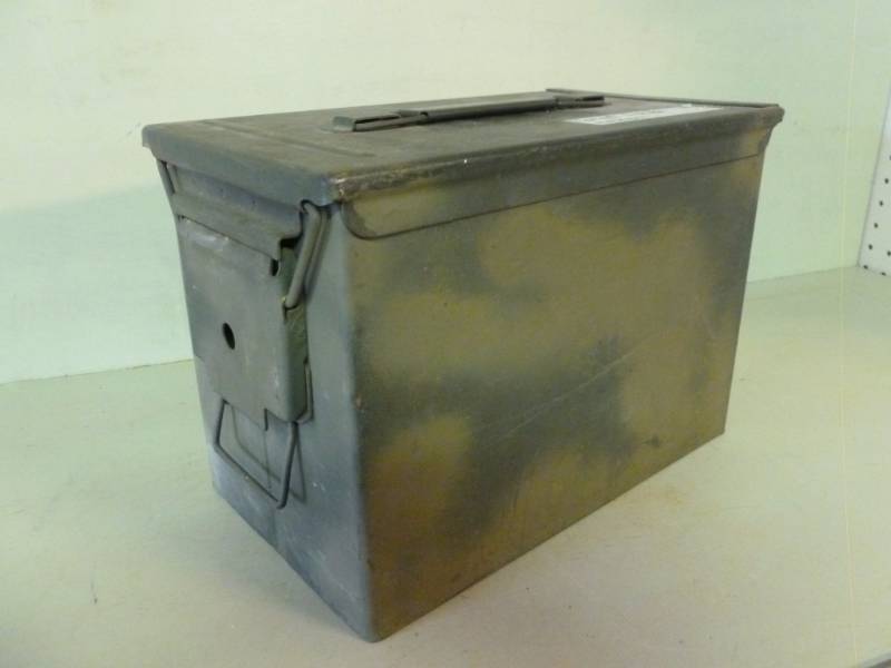 lot 266 image: Ammo Box