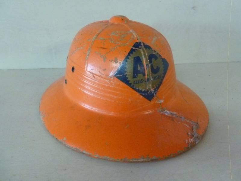 lot 301 image: Vintage Hat