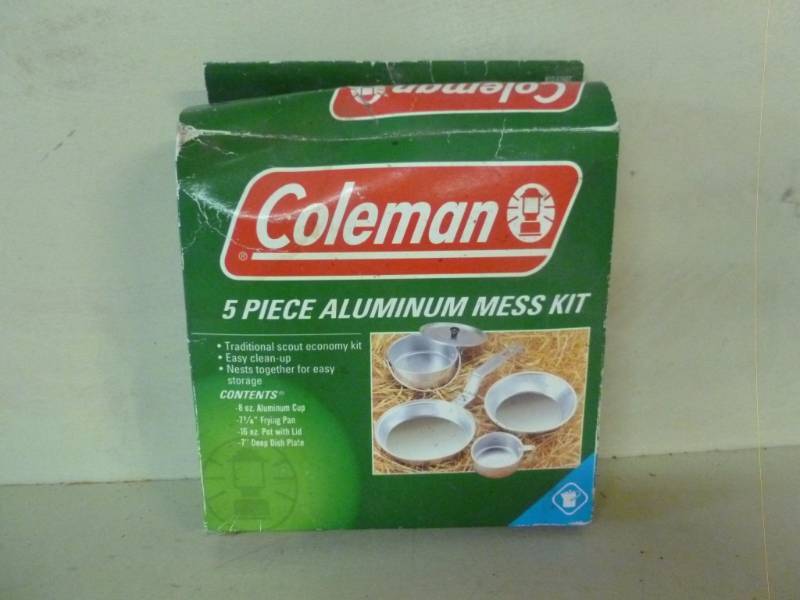 lot 306 image: Camping Set