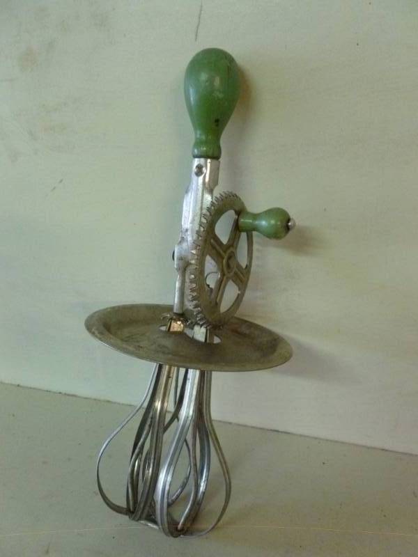 lot 308 image: Antique Egg Beater