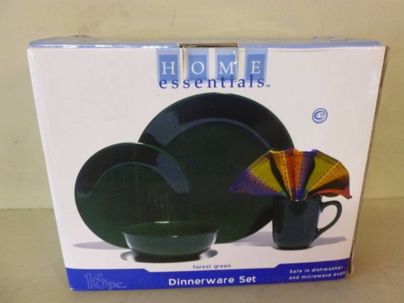 lot 335 image: Dinner Set