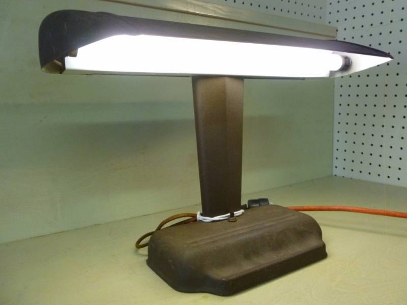 lot 336 image: Vintage Desk Lamp