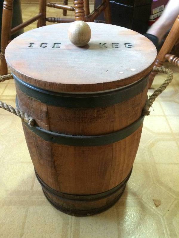 Vintage Ice Keg/Bucket Rosemount Estate Auction 2 KBID