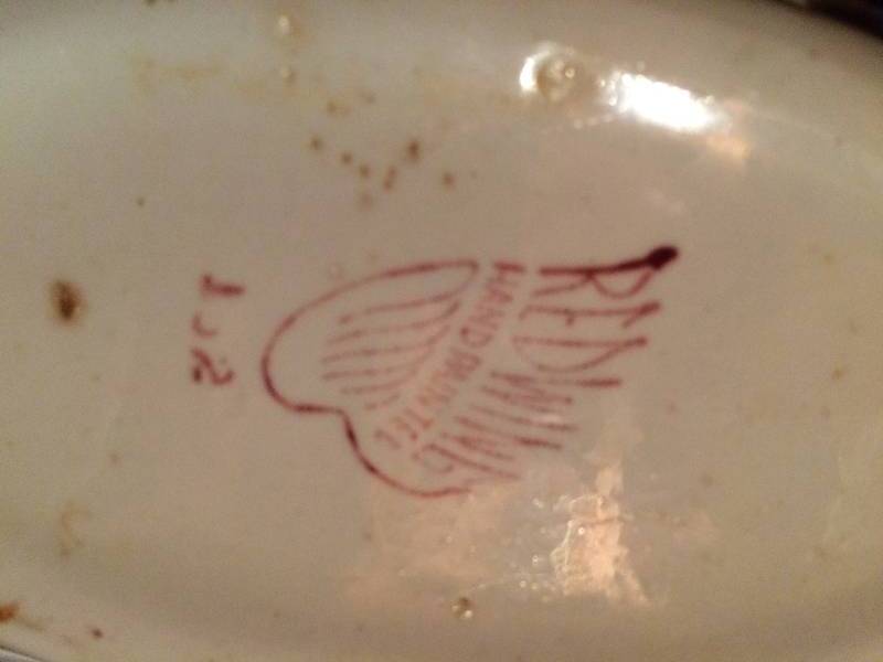 lot 206 image: Rare Vintage Red Wing Stoneware