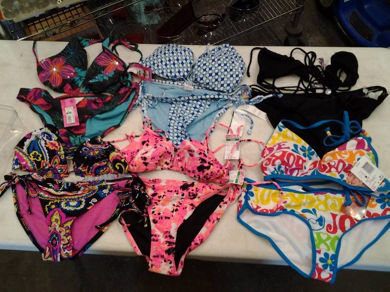 6 Bikinis Size SM