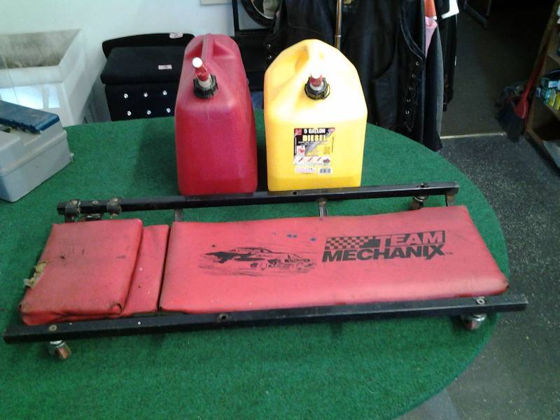 2 Fuel Jugs, Gas & Diesel, Mechanics Creeper