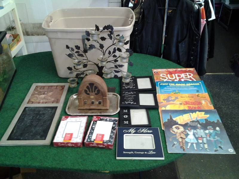 Tote Full Of Decor, Disney & Other LPs