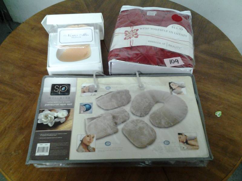 NEW Personal Spa Set, NEW Robe, Nearly Me Breast Form