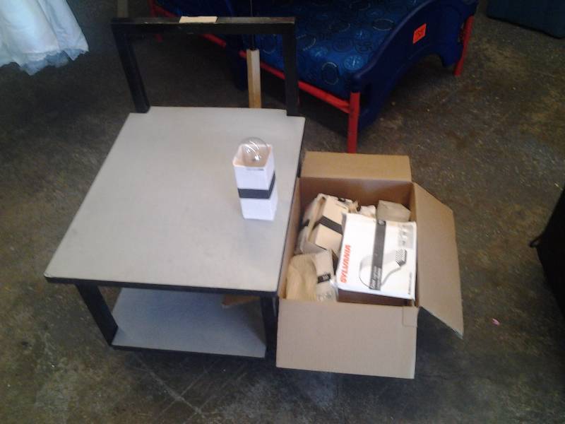 Small Cart & 18 New 100 Watt Bulbs