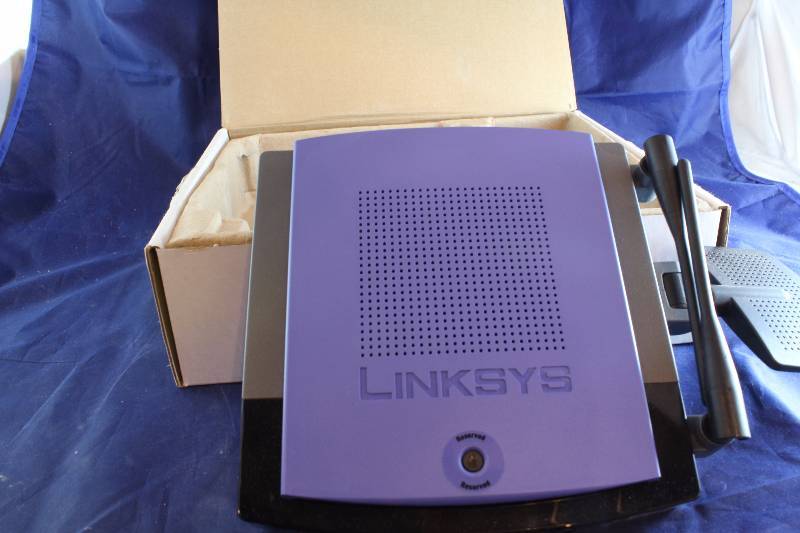 lot L45-WRT image: Lot of 5 Linksys WRT320N Routers RETAIL VALUE $250 (C7)