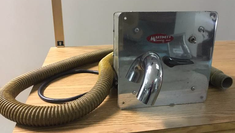 Vintage Styling Station Vacuum - 1 Unit
