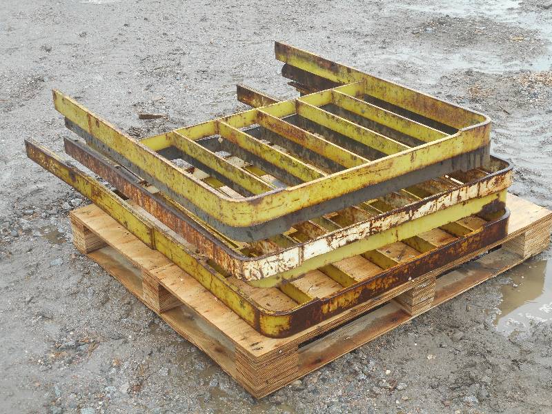 lot 8 image: Lot Of (5) Heavy Duty Forklift Fork...