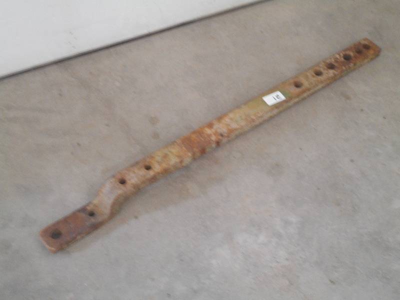 lot 21 image: Heavy Duty 4ft Draw Bar For A John ...