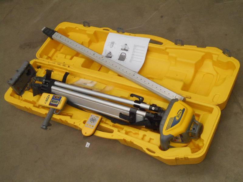 lot 38 image: Spectra HV101 Rotary Laser Set, Wor...