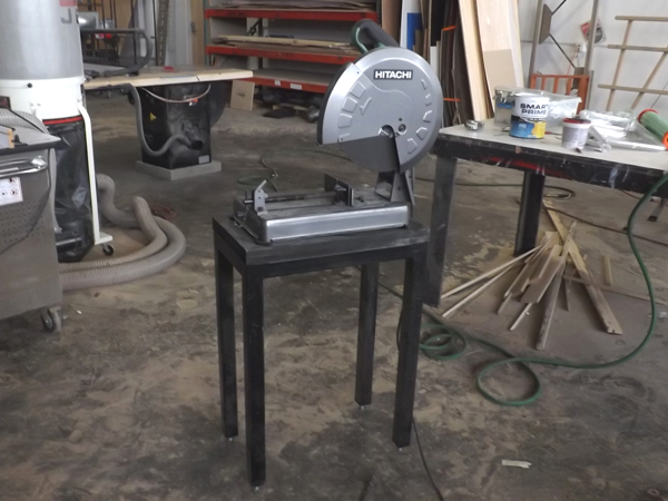 lot 5 image: Hitachi 14 Abrasive Saw with Table