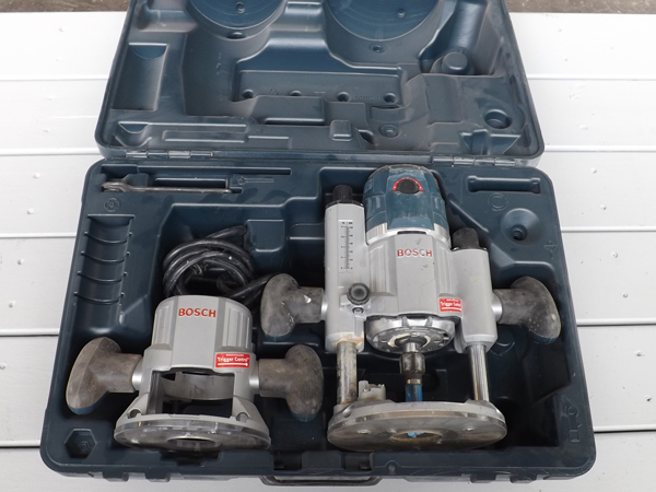 lot 30 image: Bosch MR23EVS Plunge Router wBase and Case