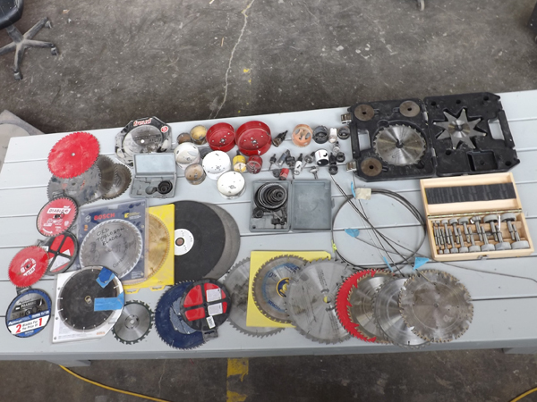 lot 38 image: Large Lot of Quality Table, Hole, Band Saw Blades Etc.