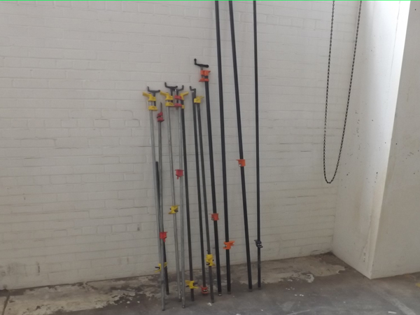 lot 42 image: Lot of 11 Pipe Bar Clamps wBars