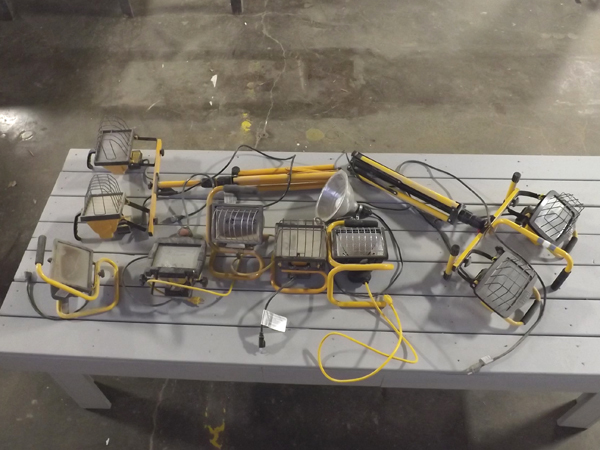 lot 50 image: Large Lot of Construction Lighting