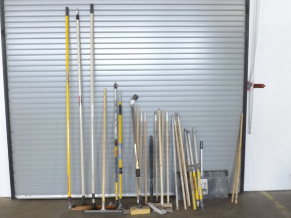 lot 95 image: Large Lot of Drywall SandingPainting Poles Tools etc.