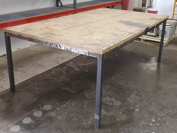 lot 110 image: 9 Steel Framed Heavy Duty Work Table