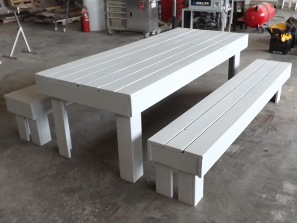 lot 114 image: 8 - 10 Person, Newly Constructed Picnic Table