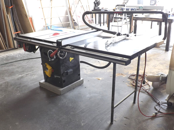 lot 2 image: Heavy Duty 3.0 HP SAWSTOP Model PCS 31230 10 Professional Cabinet Table Saw 240v