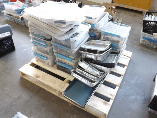lot 70 image: Pallet Full of Paint Trays & Bins