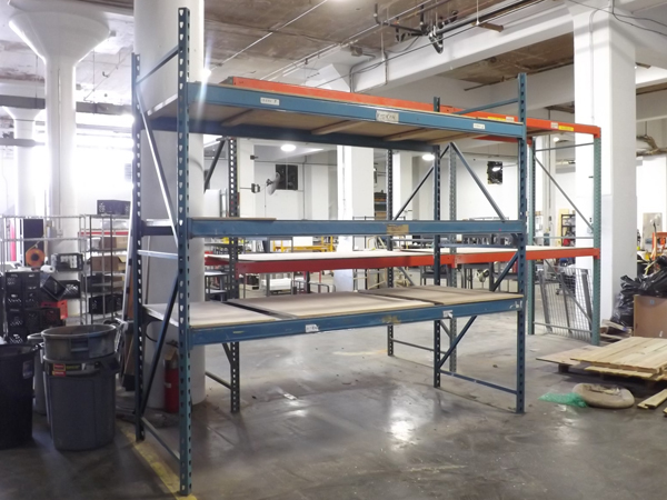 lot 107 image: Heavy Duty Industrial Warehouse Pallet Racking