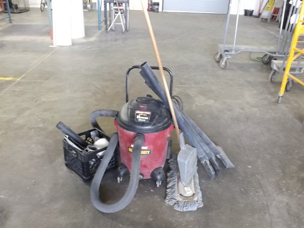 lot 143 image: Heavy Duty 14 Gal Shop-Vac wAttachments & Shop Broom