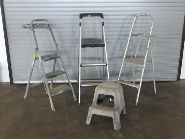 lot 145 image: Lot of Shop Step Ladders & Step Stool