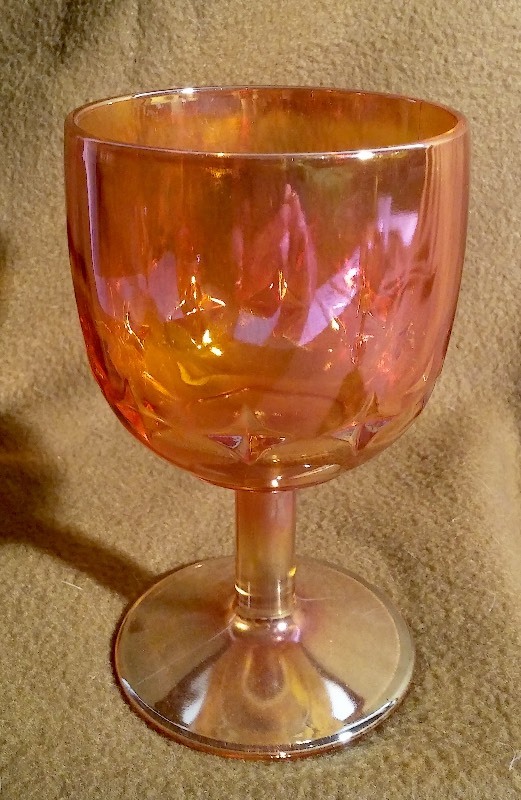 Set of (4) Vintage Hoffman House Carnival Glasses (nice shape)