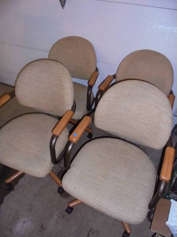 lot 17 image: Set of Chairs