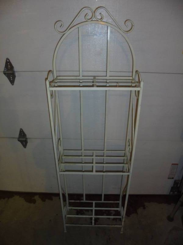 lot 42 image: Metal Bakers Shelf