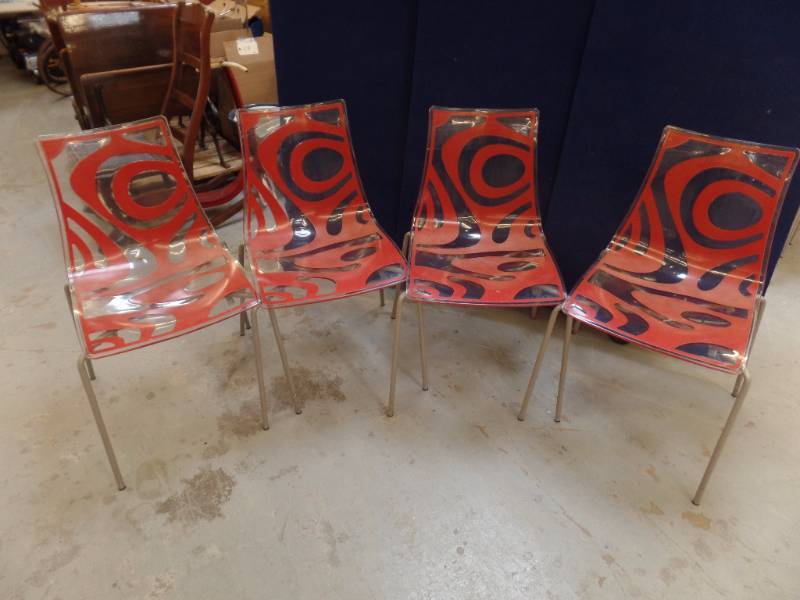 Wave Scab Chairs