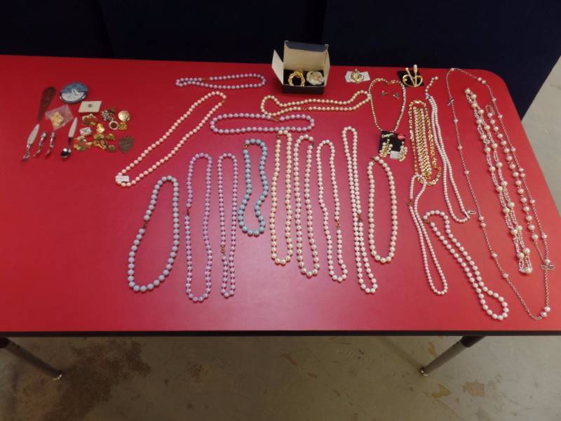 Assorated Jewerly