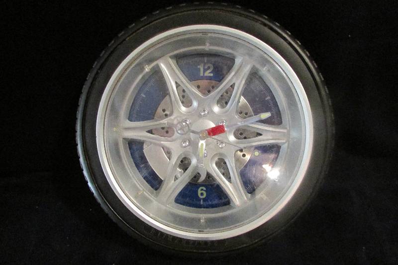 lot 5 image: Mechanics Clock