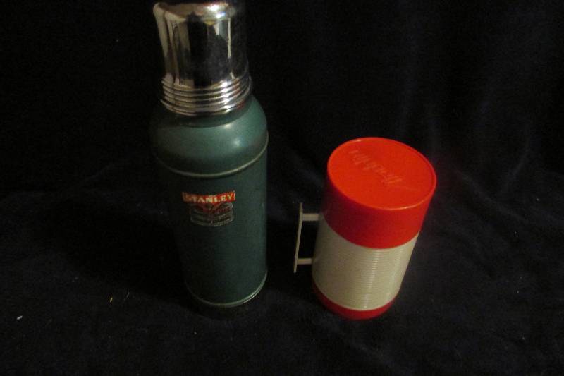 lot 31 image: Vintage Thermos