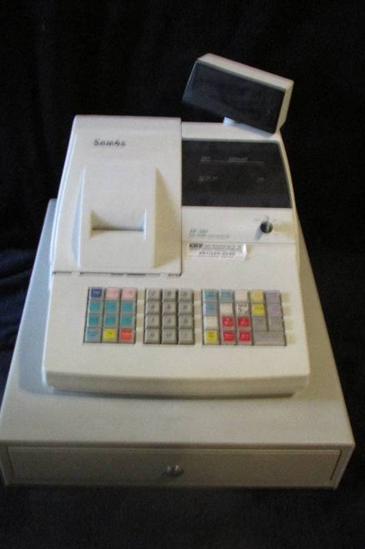 lot 60 image: Cash Register
