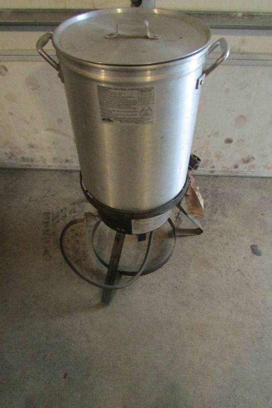 lot 73 image: Outdoor Fryer