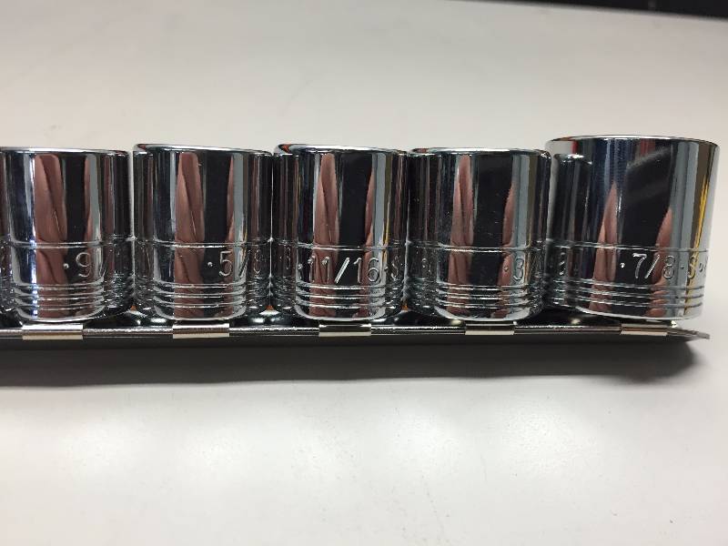 lot 11 image: S-K SAE 9PC 38 SPLINE SOCKET SET