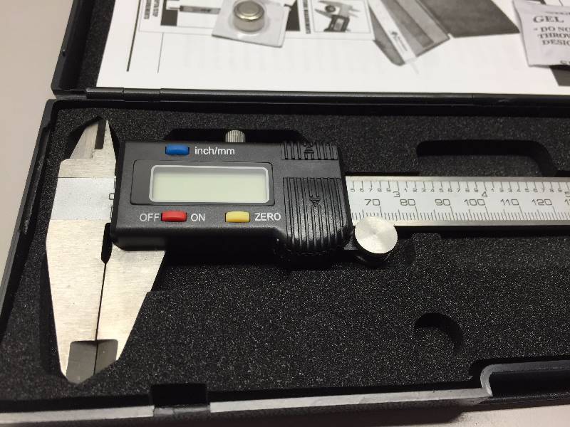 lot 13 image: PERFORMANCE TOOL DIGITAL CALIPER STAINLESS STEEL