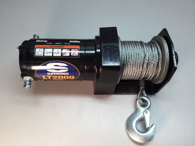 lot 21 image: SUPER WINCH ATV LT2000