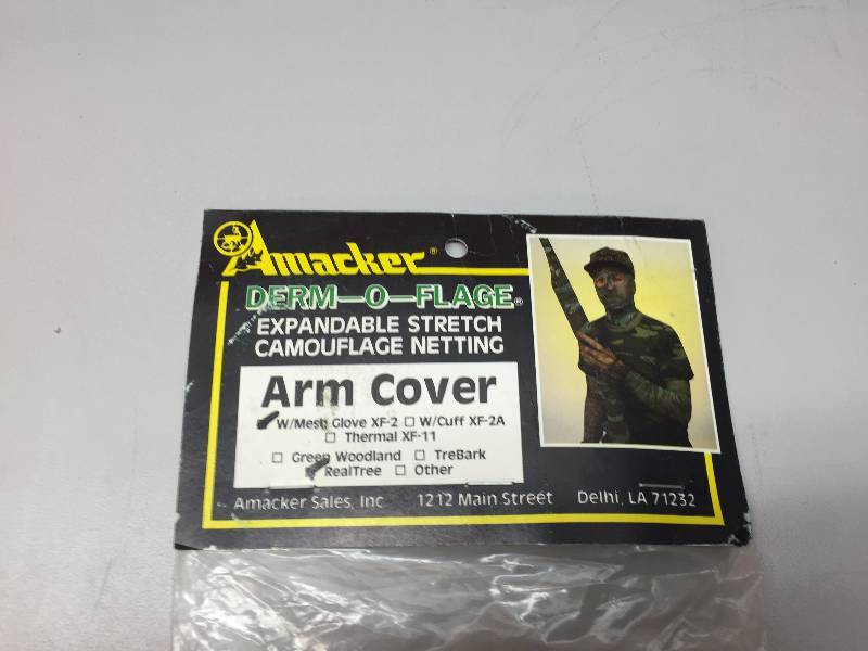 lot 33 image: AMAKER DERM-O-FLAGE EXPANDABLE STRETCH CAMOFLAGE ARM COVERS WGLOVE